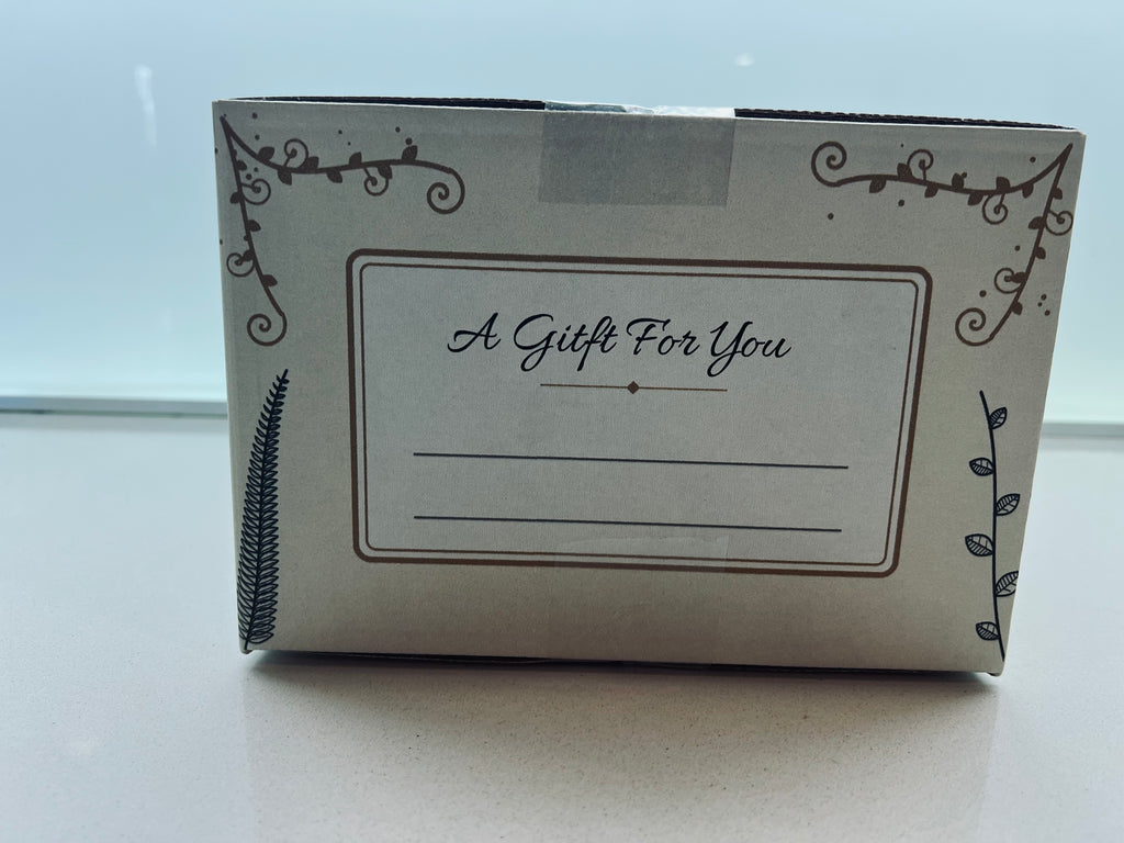 Beginner mushroom growing gift box with all-in-one bag and live culture
